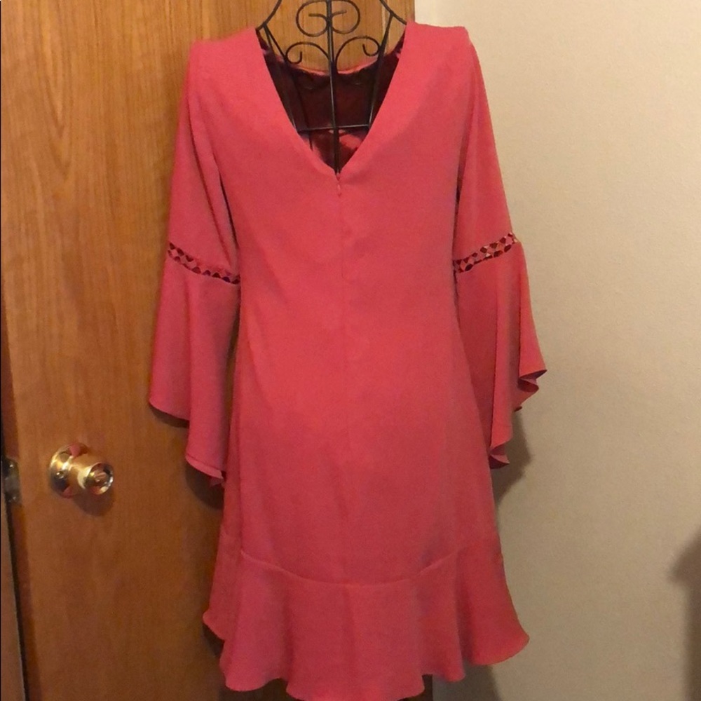WHBM bell sleeve dress - Picture 3 of 4